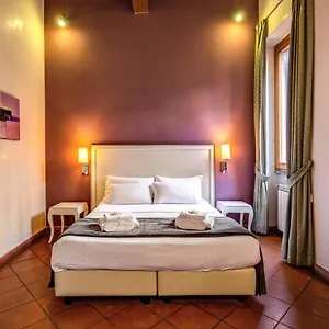 ** Pensión Magenta Luxury Fico Italia